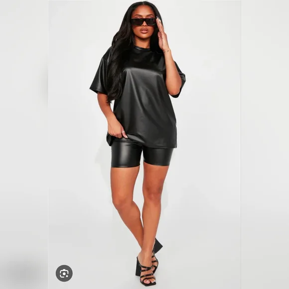 Fashion Nova Chloe Faux Leather Short Set Black Size Medium - Picture 1 of 7